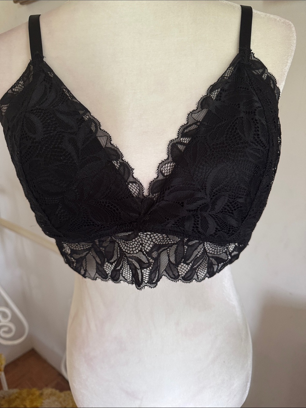 Black Lace Bralette - Women's Intimates